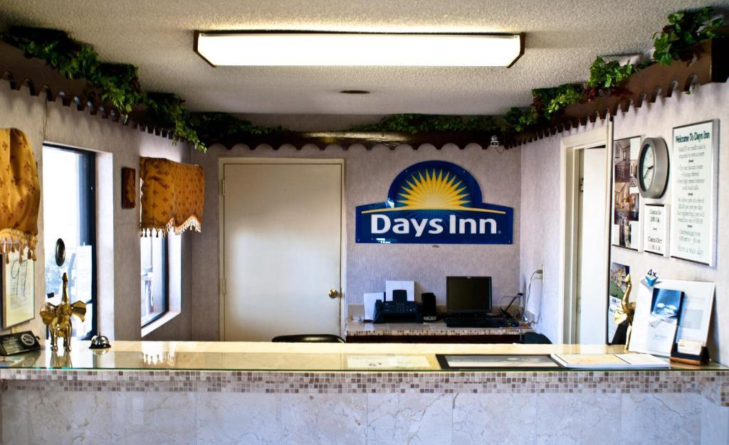 Days Inn By Wyndham Опелика Экстерьер фото
